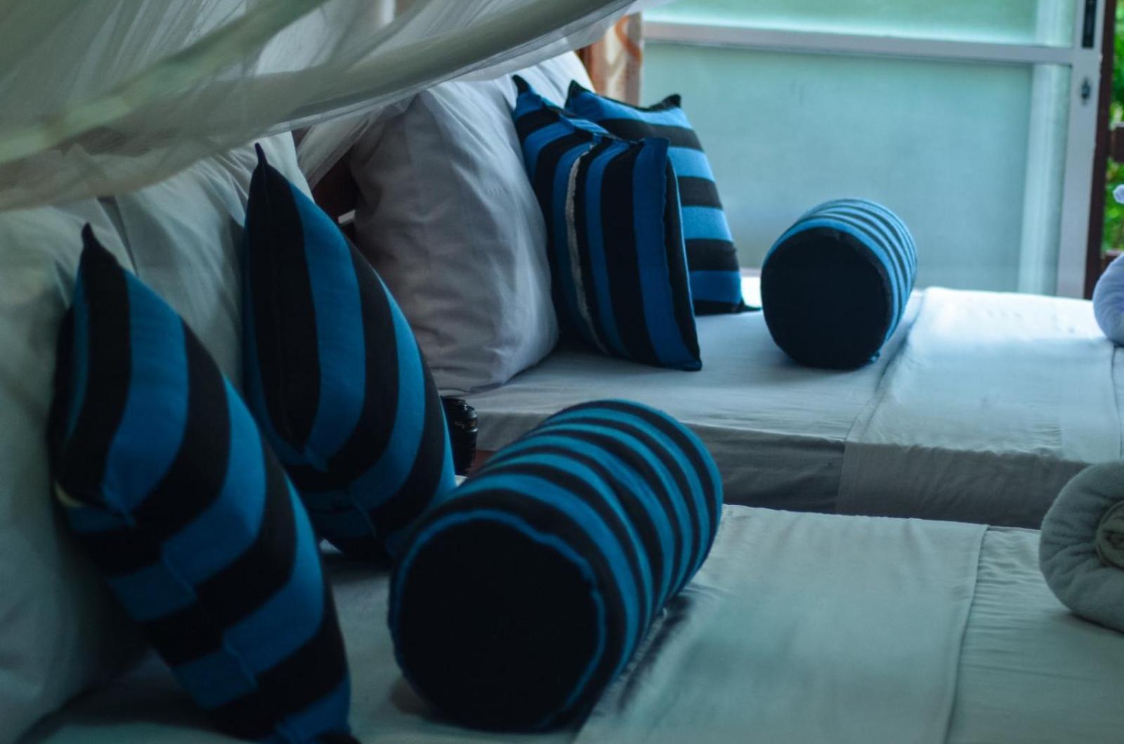 New Blue Home Ella Ngoại thất bức ảnh
